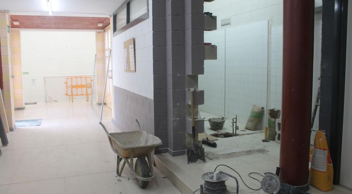 El ayuntamiento  ha adaptado los aseos del pabellón.