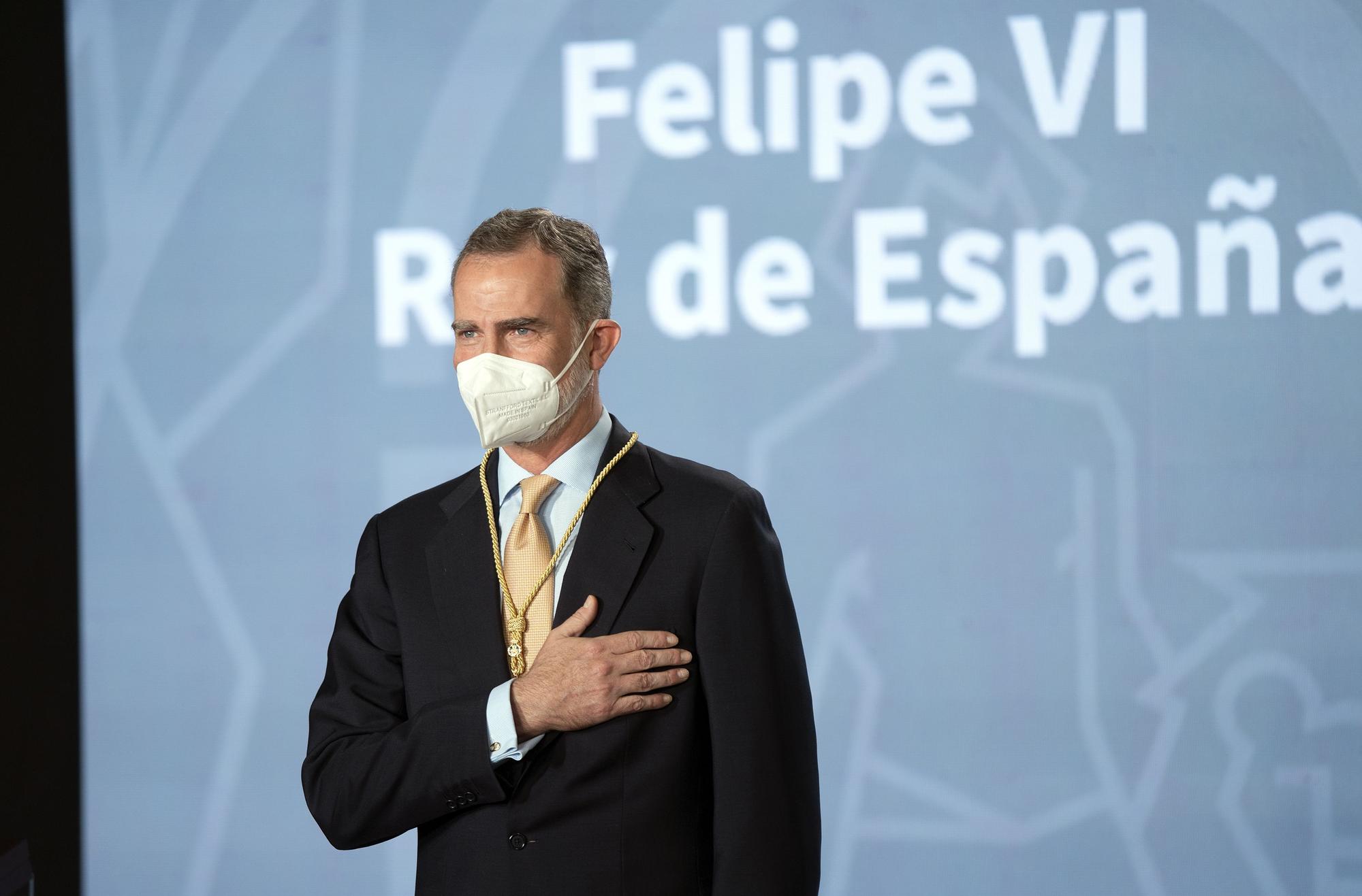 El Rey Felipe VI recibe en Sevilla la Medalla de Honor de Andalucía