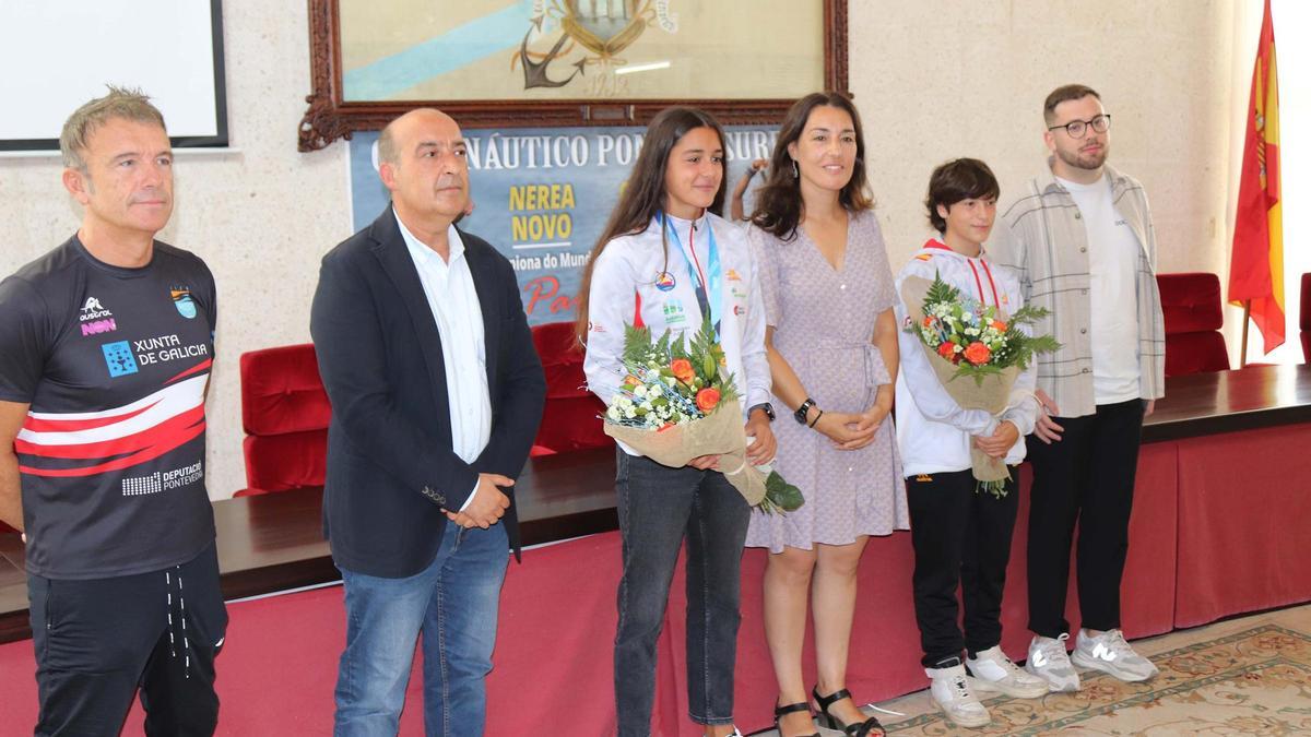 El homenaje a Nerea Novo y Candela Romero, en Pontecesures.