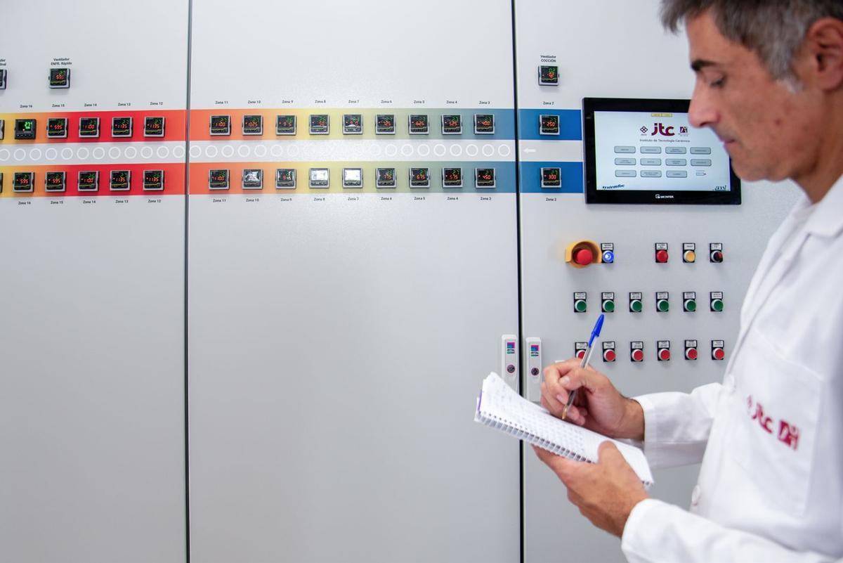 La optimización de procesos industriales es un pilar fundamental para el ITC en el desarrollo de proyectos.