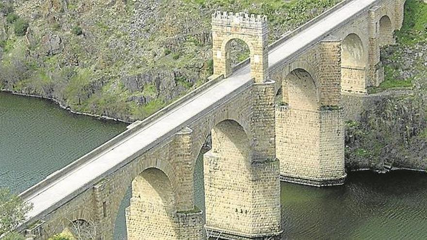 Organizan vi jornadas sobre el puente romano