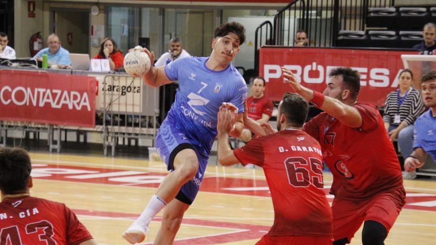 El Contazara Zaragoza sigue firme al frente de la clasificación con pleno de victorias