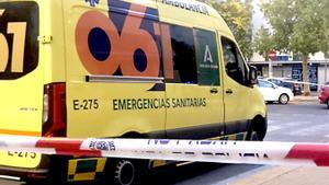 Una ambulancia del 061.