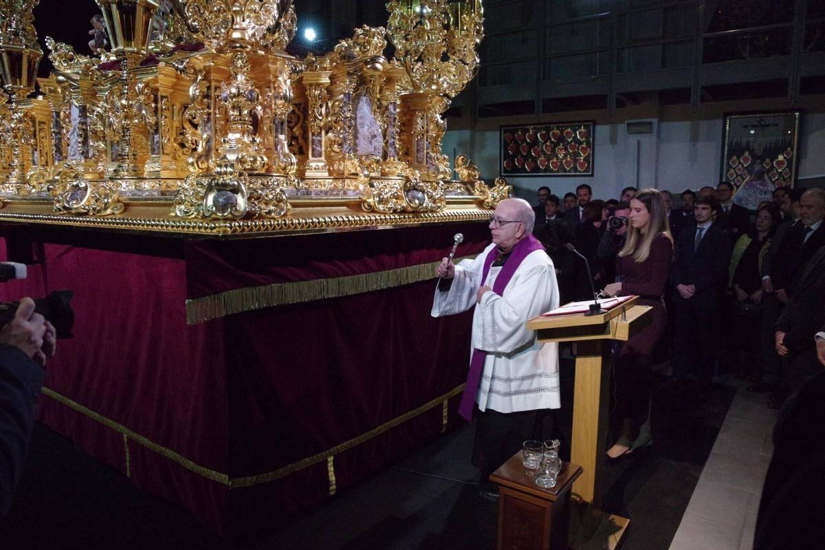 El Cristo del Amor estrena una joya para la Semana Santa de Málaga 2026