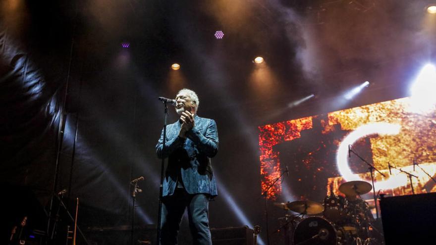 Tom Jones cautiva al público mallorquín con &#039;Sex Bomb&#039;