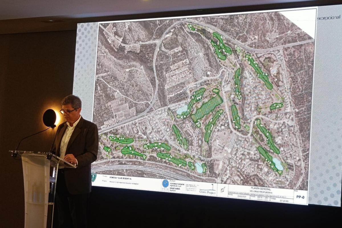 Alfonso Vidaor, de Green Project, presentó los avances que se realizarán en el campo para que sea uno de los mejores de Europa