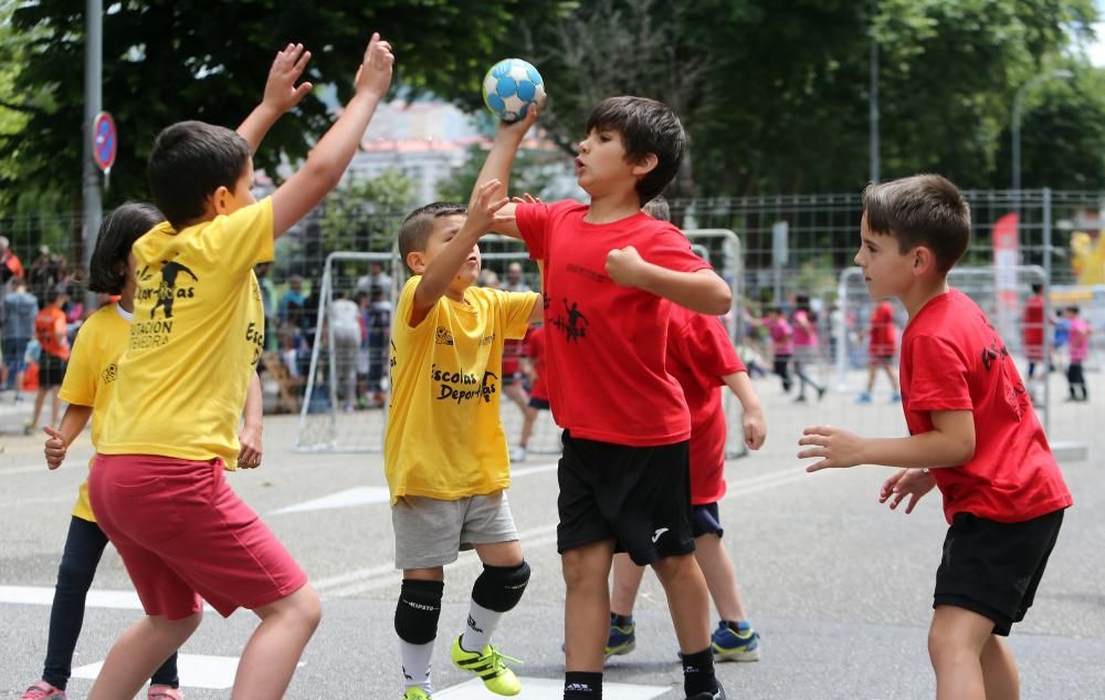 El balonmano asalta la calle