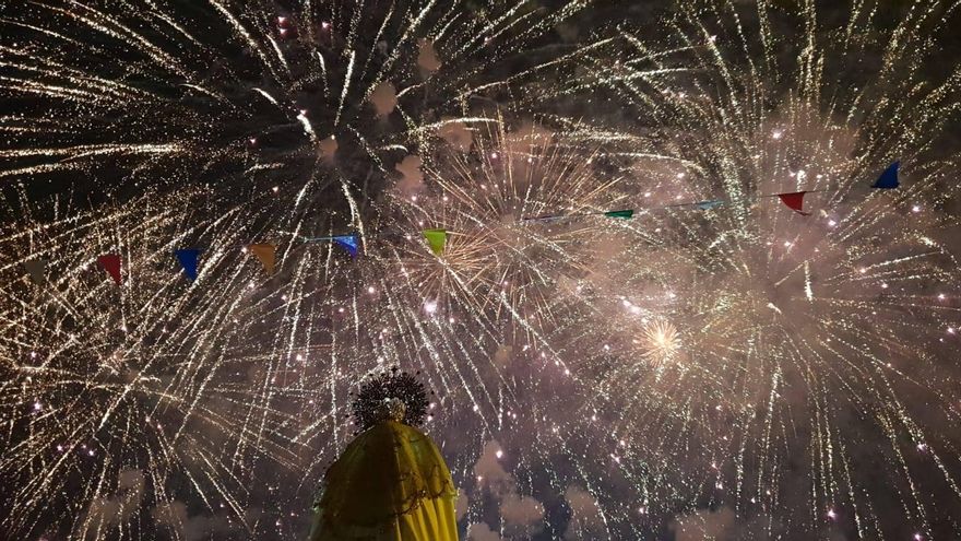 The sky of Puerto de Santiago will light up this Saturday with more than 1,000 kilos of pyrotechnic material