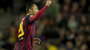 Adriano continuará en el Barça hasta 2017