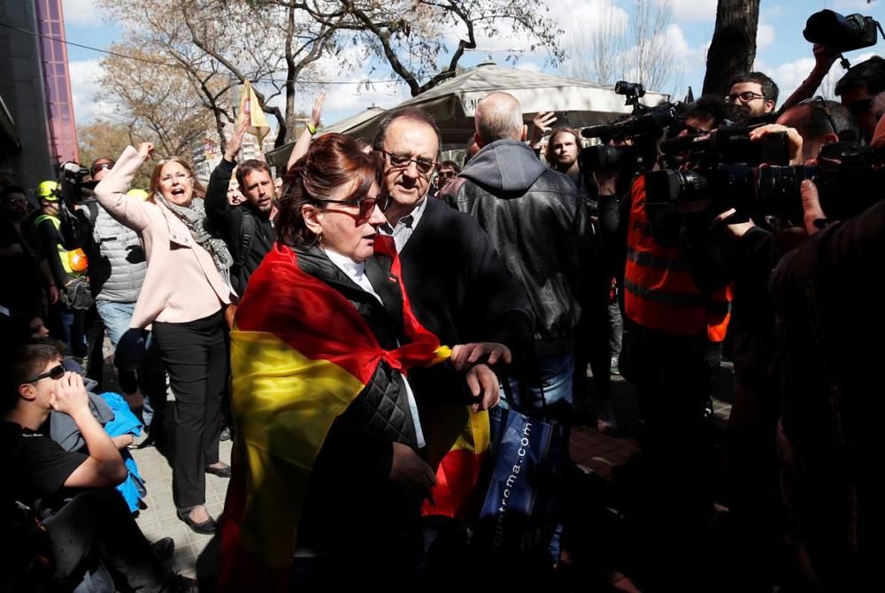 Protesta contra l'acte de VOX a Barcelona