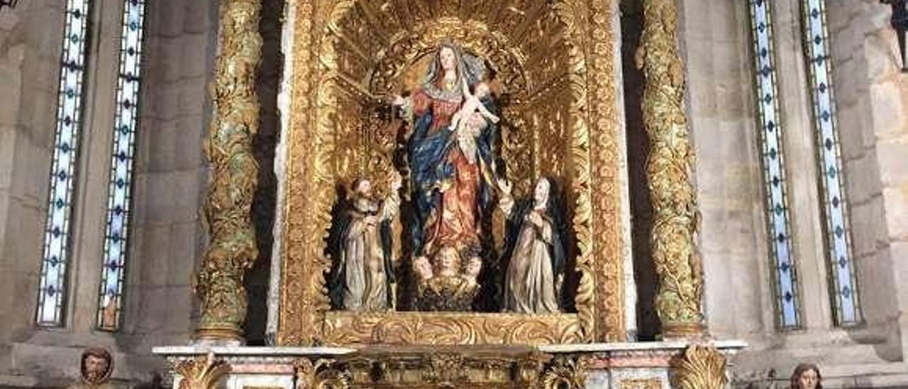 Retablo restaurado de la iglesia de Santo Domingo. // FdV