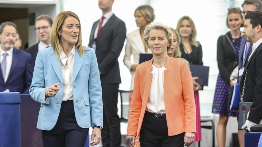 La presidenta de la Comissió Europea, Ursula von der Leyen, i la del Parlament Europeu, Roberta Metsola, durant el discurs sobre l'estat de la Unió 2023