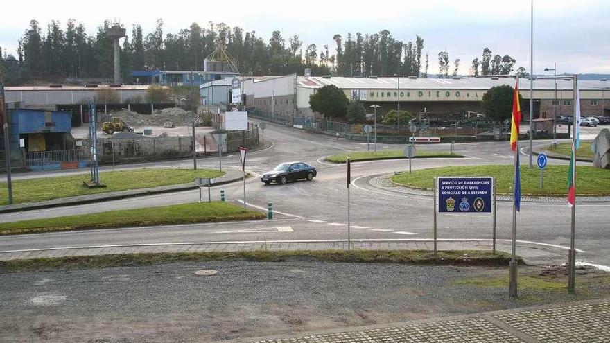 Una vista del polígono industrial de Toedo, tomada desde la nueva sede de Emerxencias. // Bernabé/Adrián R.