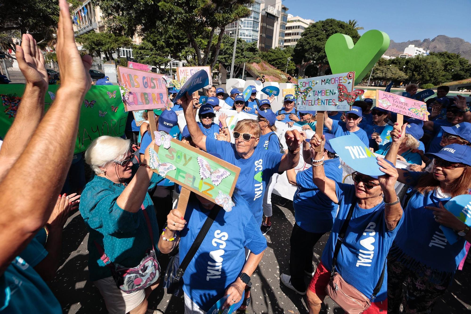 Flashmob de mayores en Santa Cruz de Tenerife