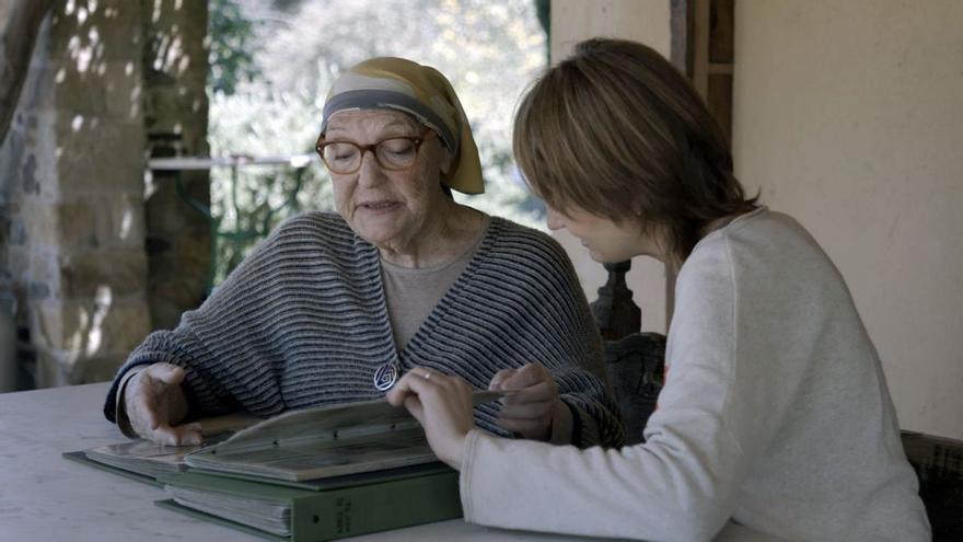 Lluna Pindado, Pau Mas i Montserrat Tura presenten el documental “Maragall i la Lluna” a Figueres