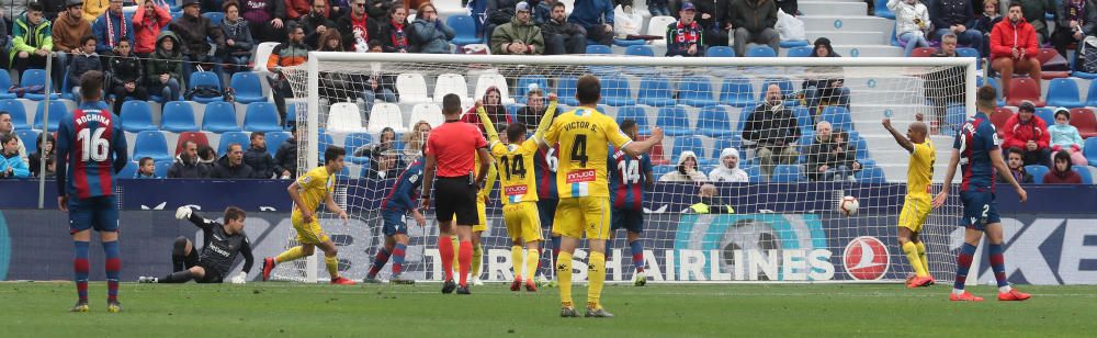 Levante UD - RCD Espanyol, en imágenes