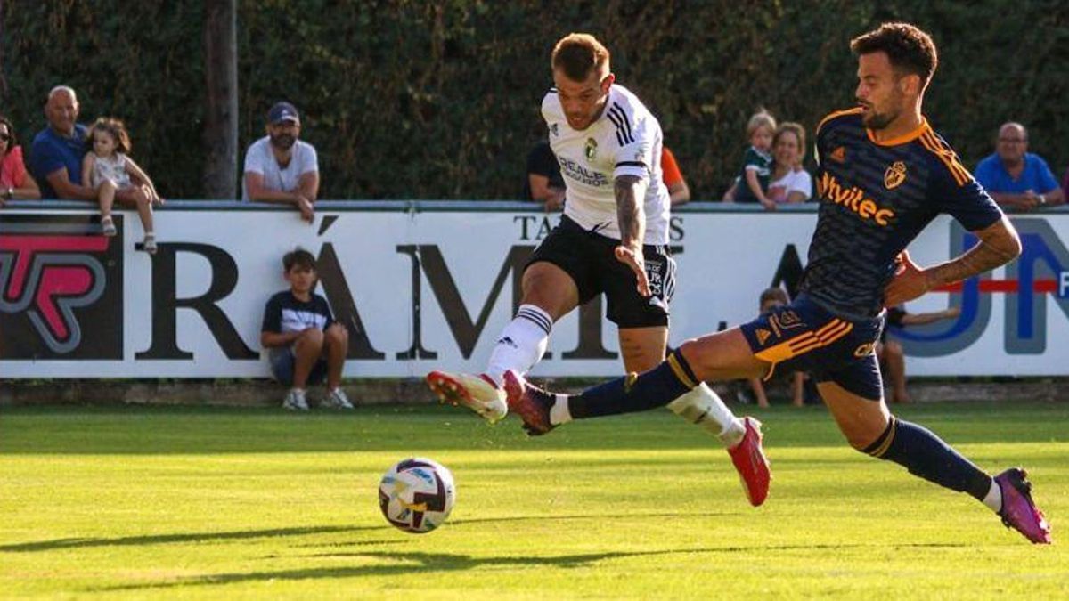 Partido de pretemporada del Burgos CF contra la Ponferradina.