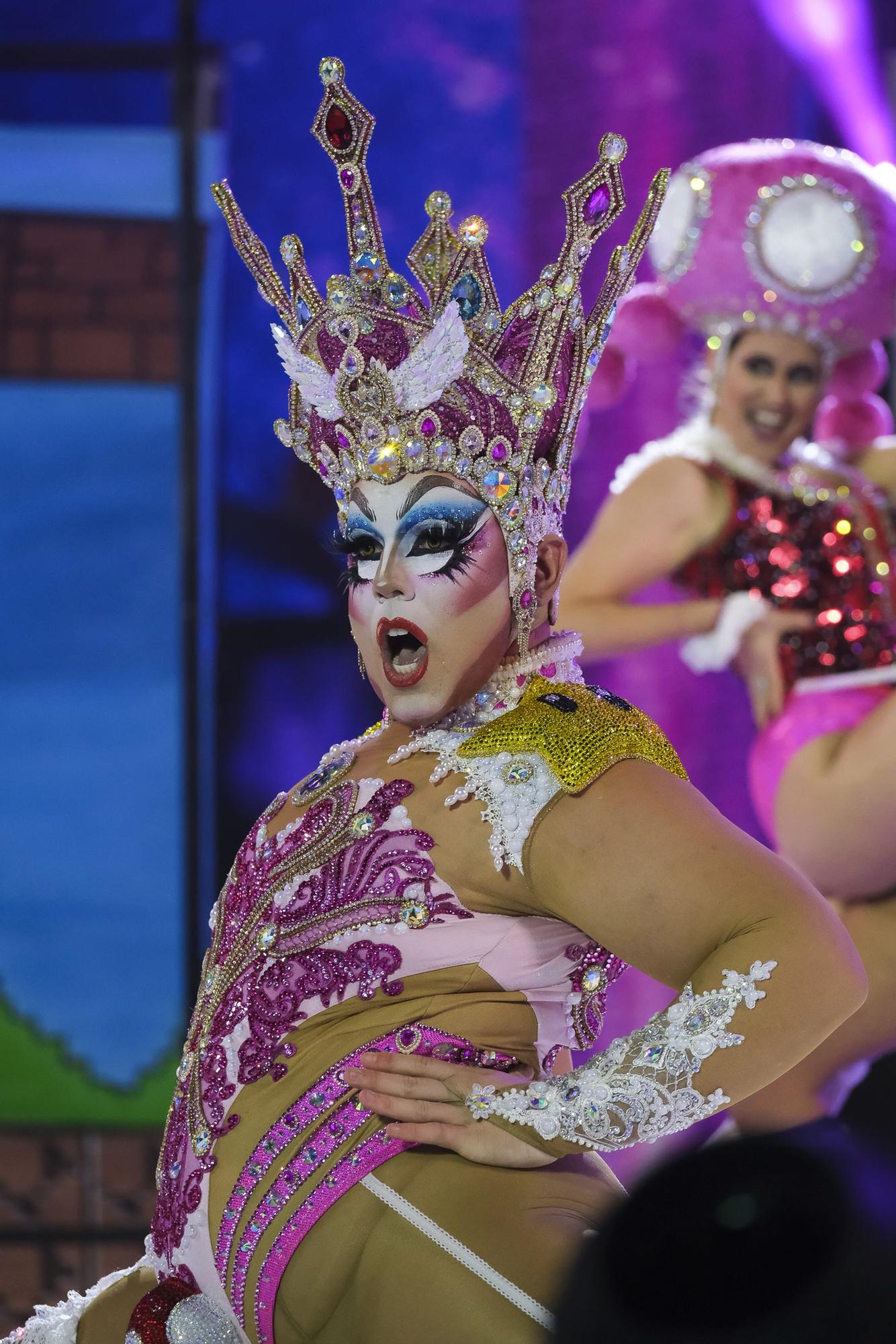 Actuación de Drag Lemnos en la Gala Drag del Carnaval de Las Palmas 2022