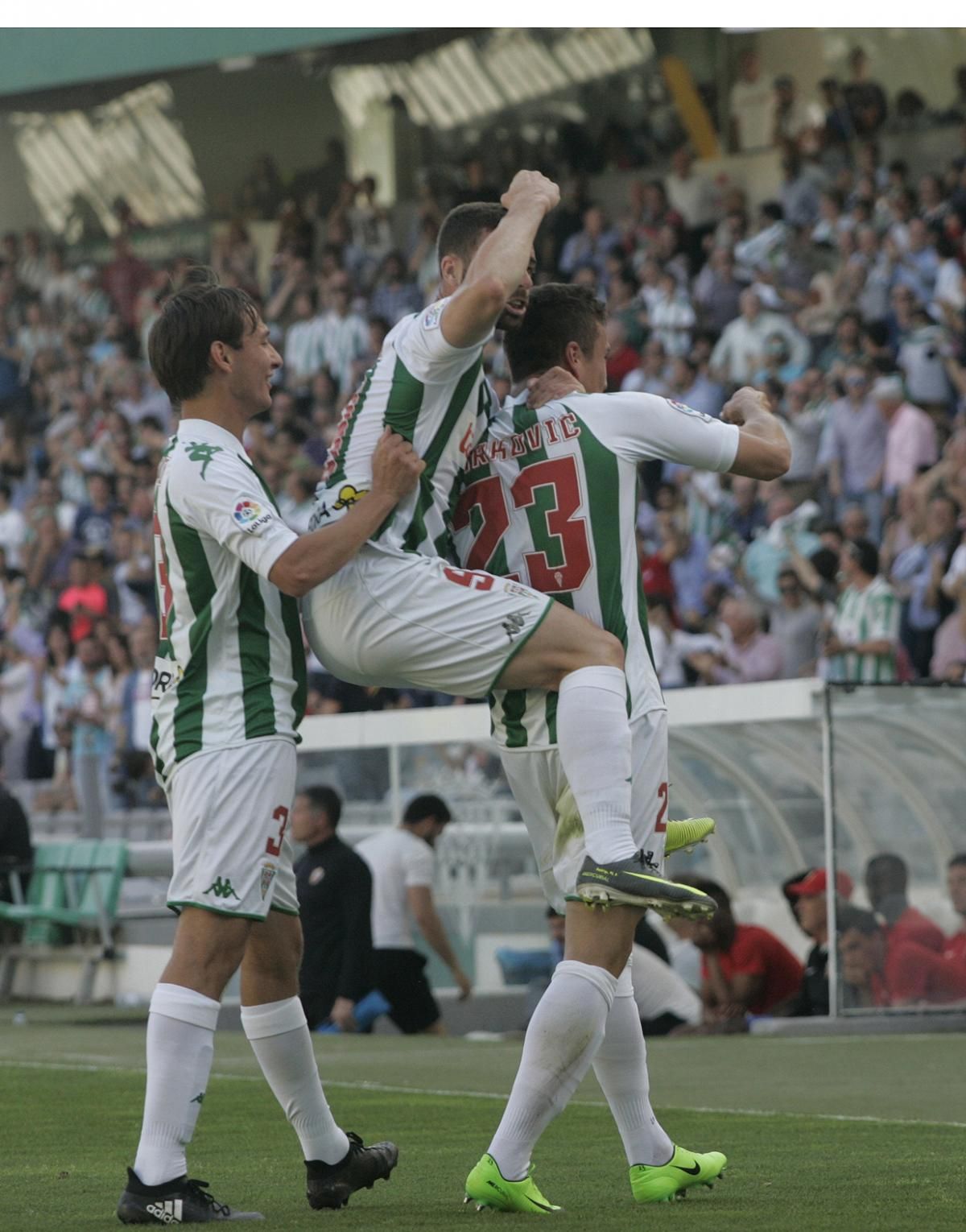 FOTOGALERÍA / Victoria vital del Córdoba frente al Almería