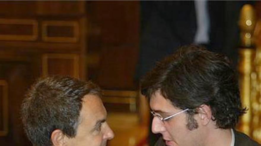 Madina sustituye a Jáuregui como número dos del grupo socialista en el Congreso