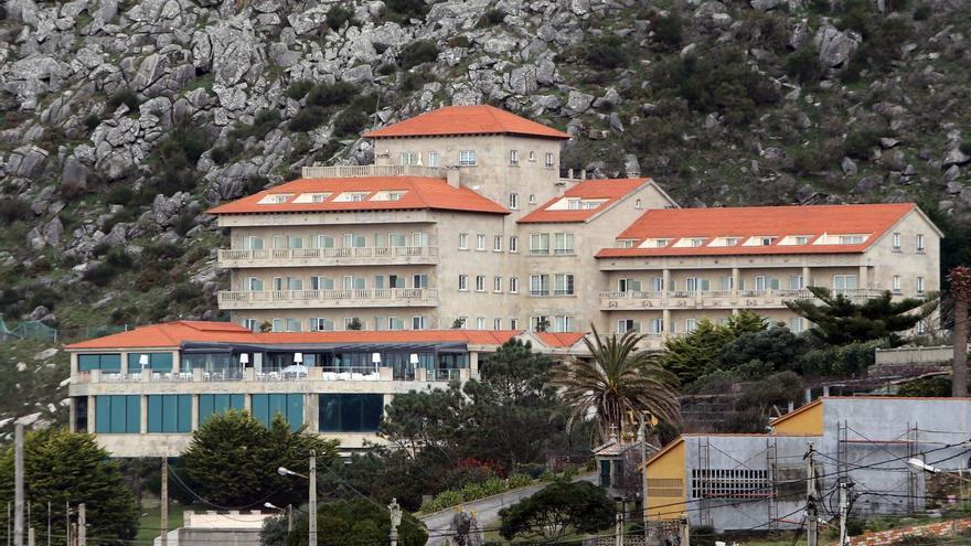 La parte demandante desvela que el Concello de Oia «paralizó» el plan para regularizar el Talaso Atlántico