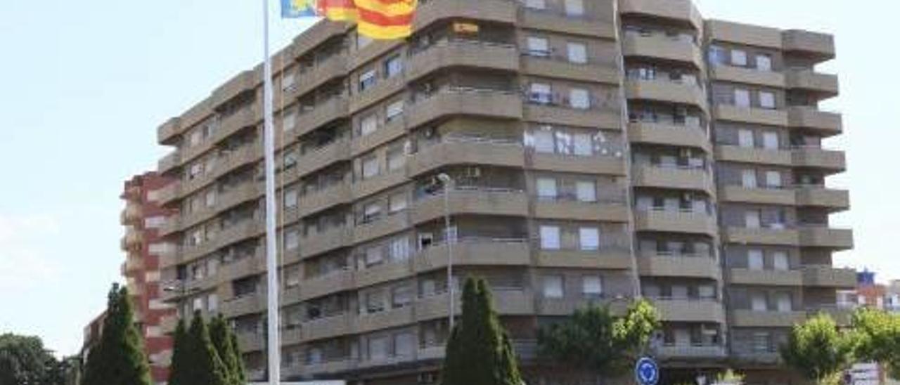 El Gobierno de Gandia rechaza una iniciativa del PP para regular el uso de las banderas