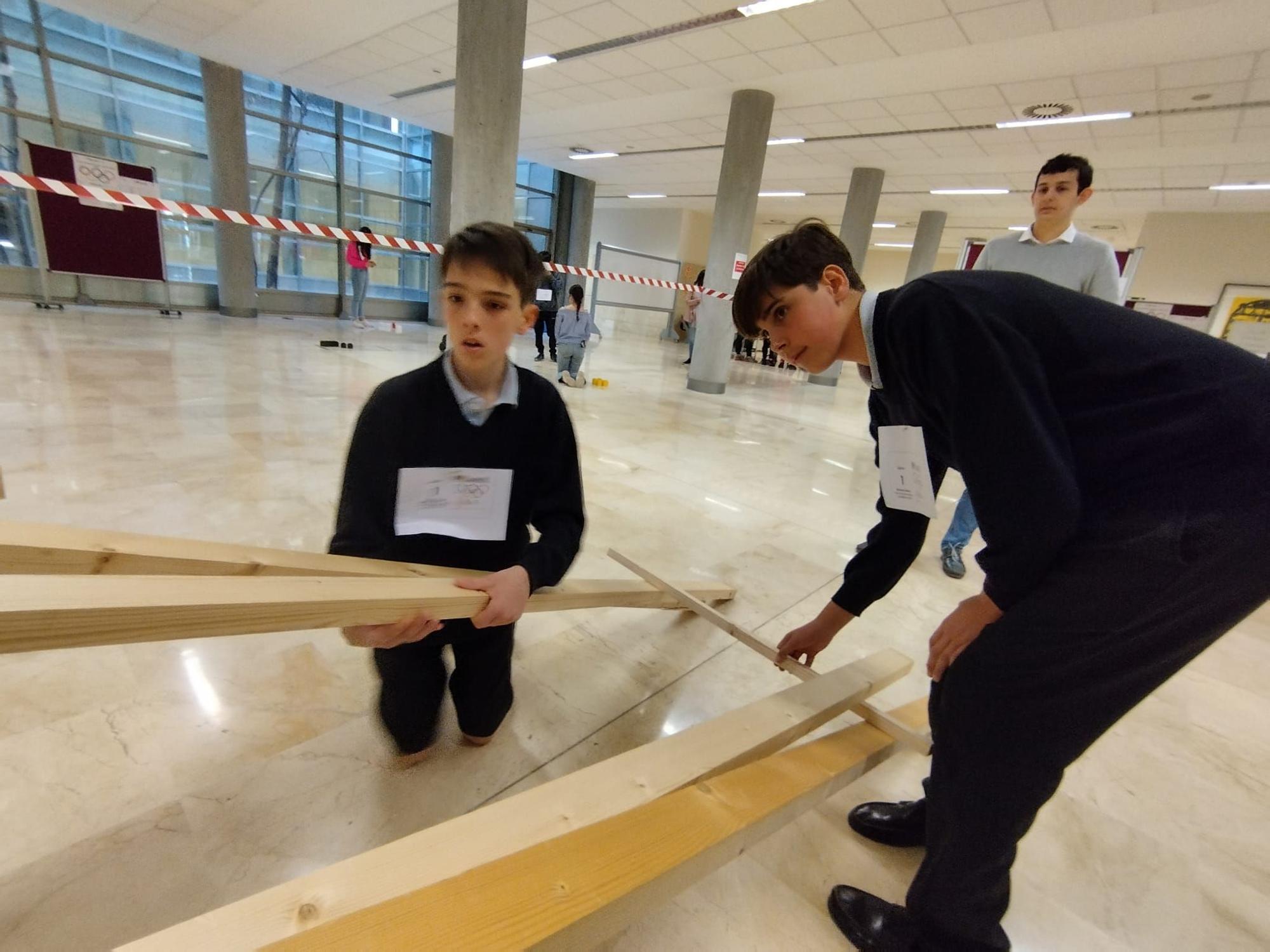 V Olimpiada Nacional (Fase Local) de Ingeniería de Caminos Canales y Puertos, en la Escuela Politécnica de Mieres.