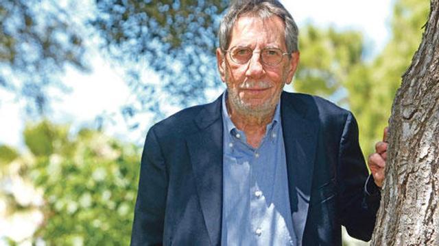 "El estallido de una bomba atómica inicia el fin del mundo"