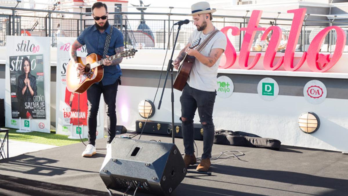 Dani Fernández en concierto durante la fiesta de la revista Stilo