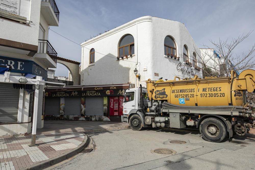 Tossa de Mar intenta recuperar la normalitat després del temporal «Gloria»