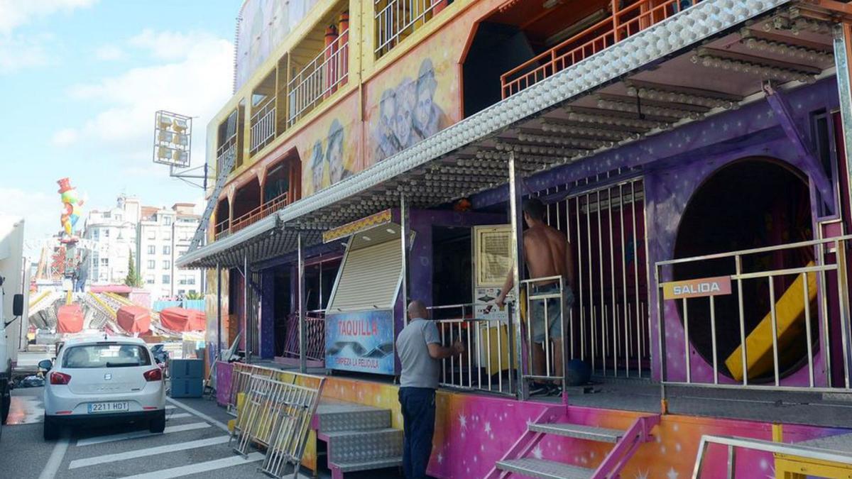 Atracciones de las fiestas de A Peregrina, antes de la pandemia.  | // R.V.