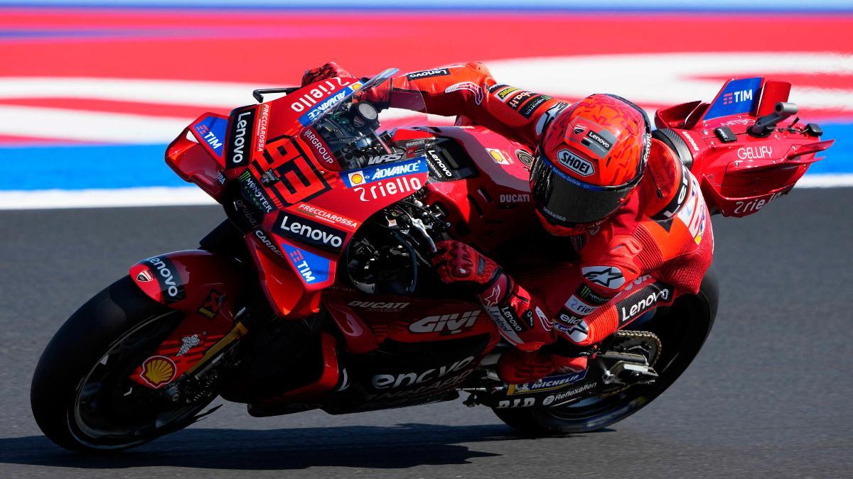 Marc Márquez, al manillar de la Desmosedi en Misano