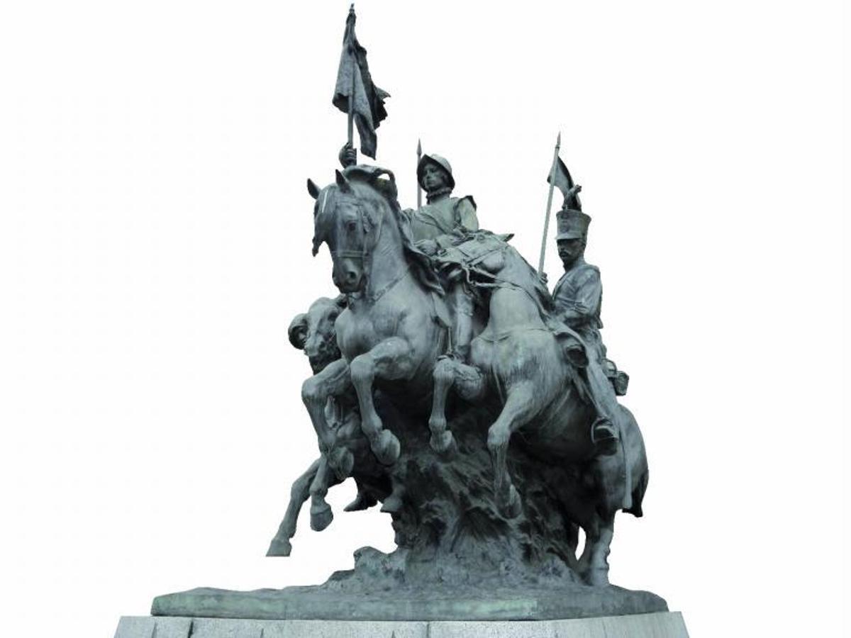 Monumento al regimiento Alcántara, de Mariano Benlliure, en la Academia de Caballería en Valladolid. .  vallisoletvm