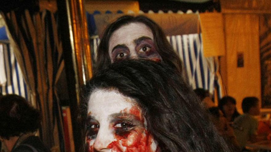 Maquillaje y atrezzo para vivir Halloween.