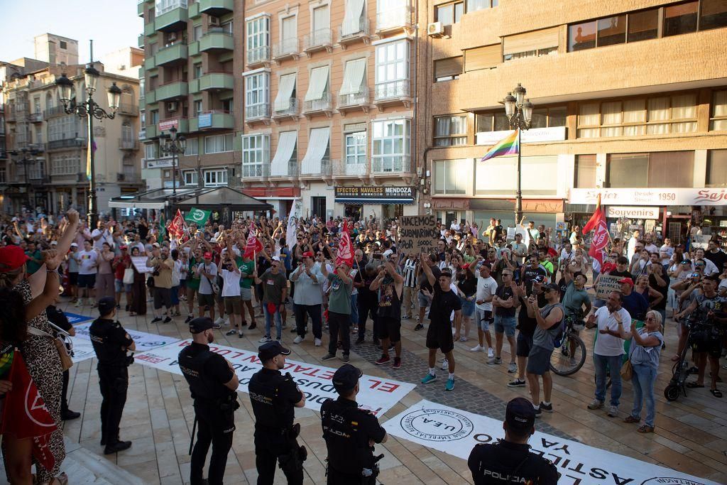 La protesta de las empresas auxiliares de Cartagena, en imágenes