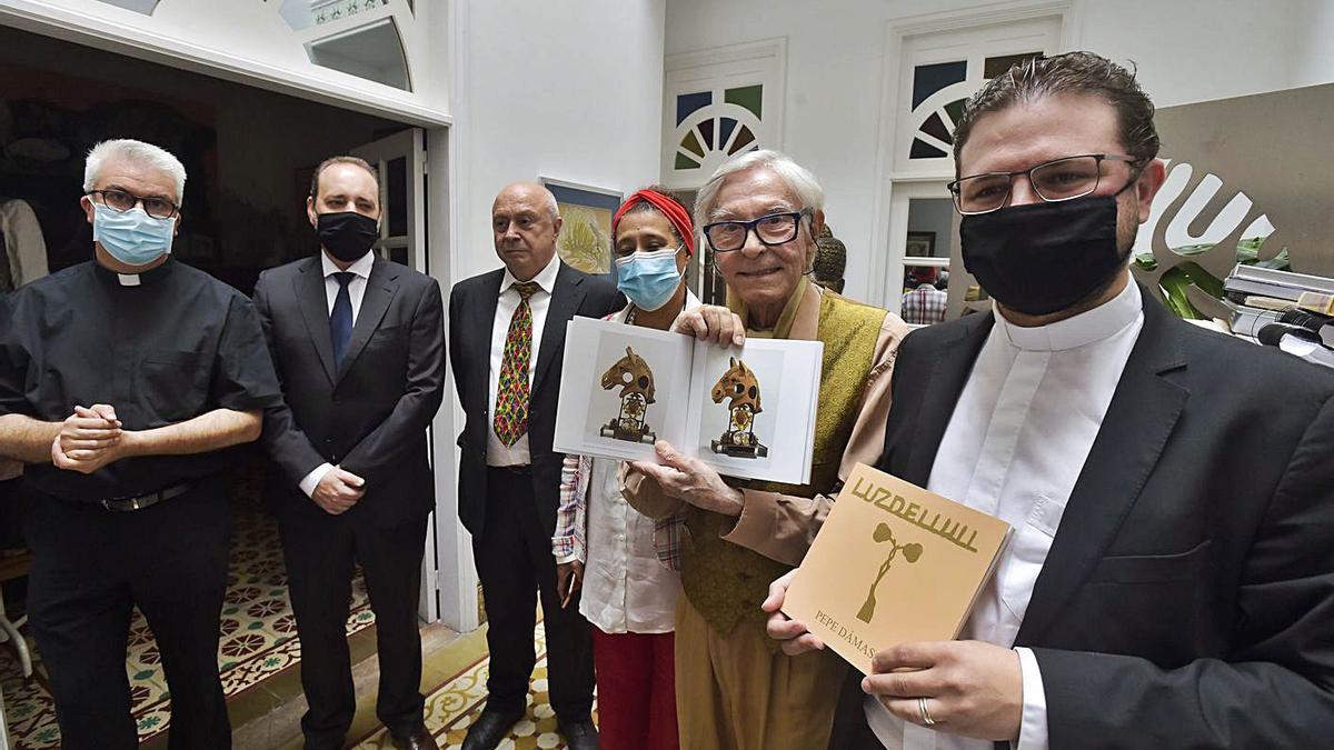 Dámaso muestra sus creaciones junto a Francesc Vicens, Guaita, De la Hoz y Nadal Bernat.