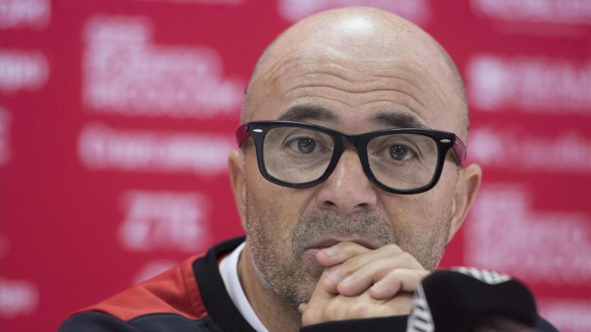 Sampaoli puede ser protagonista de un larguísimo viaje en poco más de un mes