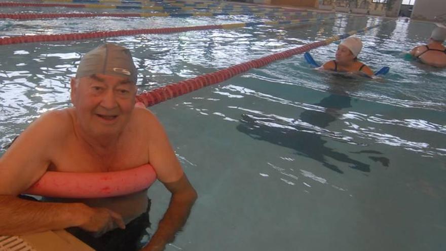 Almassora baja a 60 años la edad de ofertas en la piscina