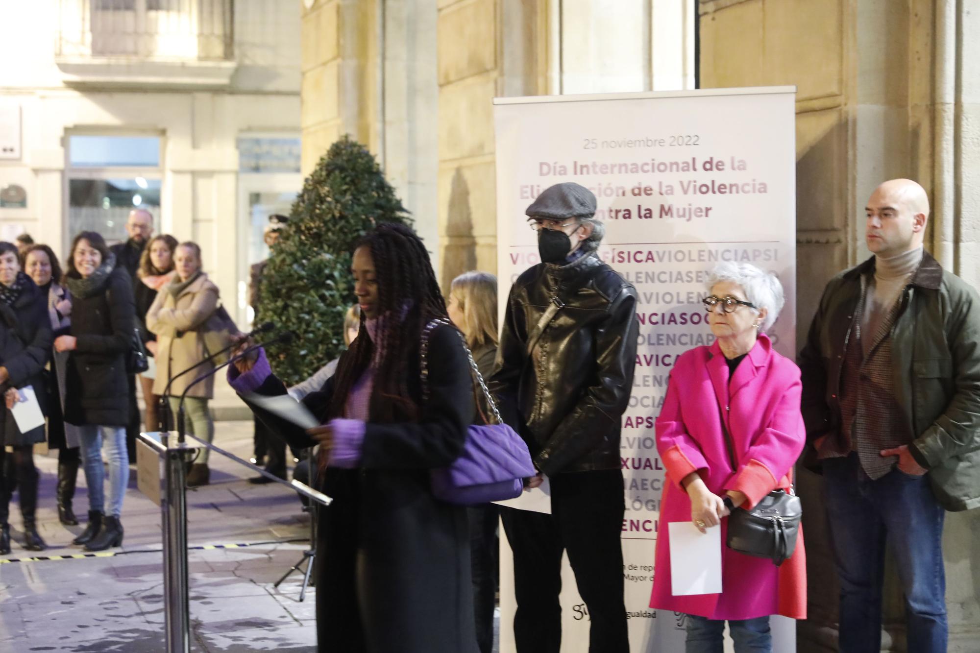 En imágenes: Gijón se cita en la plaza Mayor por el Día Internacional de la Eliminación de la Violencia contra las Mujeres