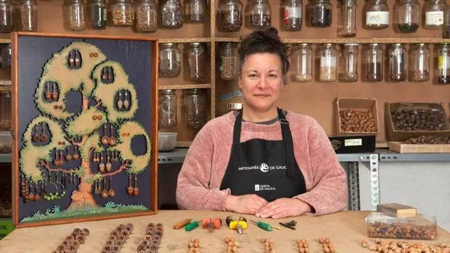 Dolores Fuster, la artesana que convierte el bosque en joya