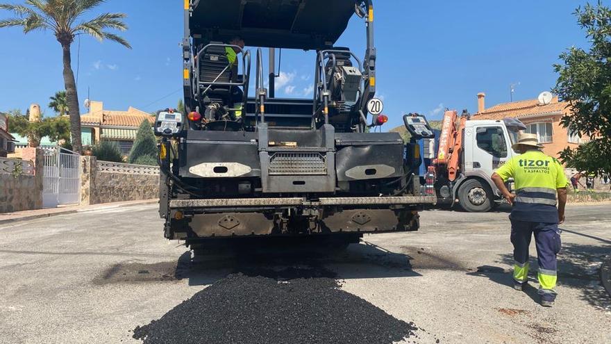 Primeros trabajos del plan de asfaltado de El Campello.