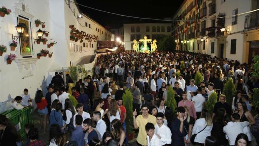 Al-Zahara denuncia la degradación de la fiesta de las cruces de mayo