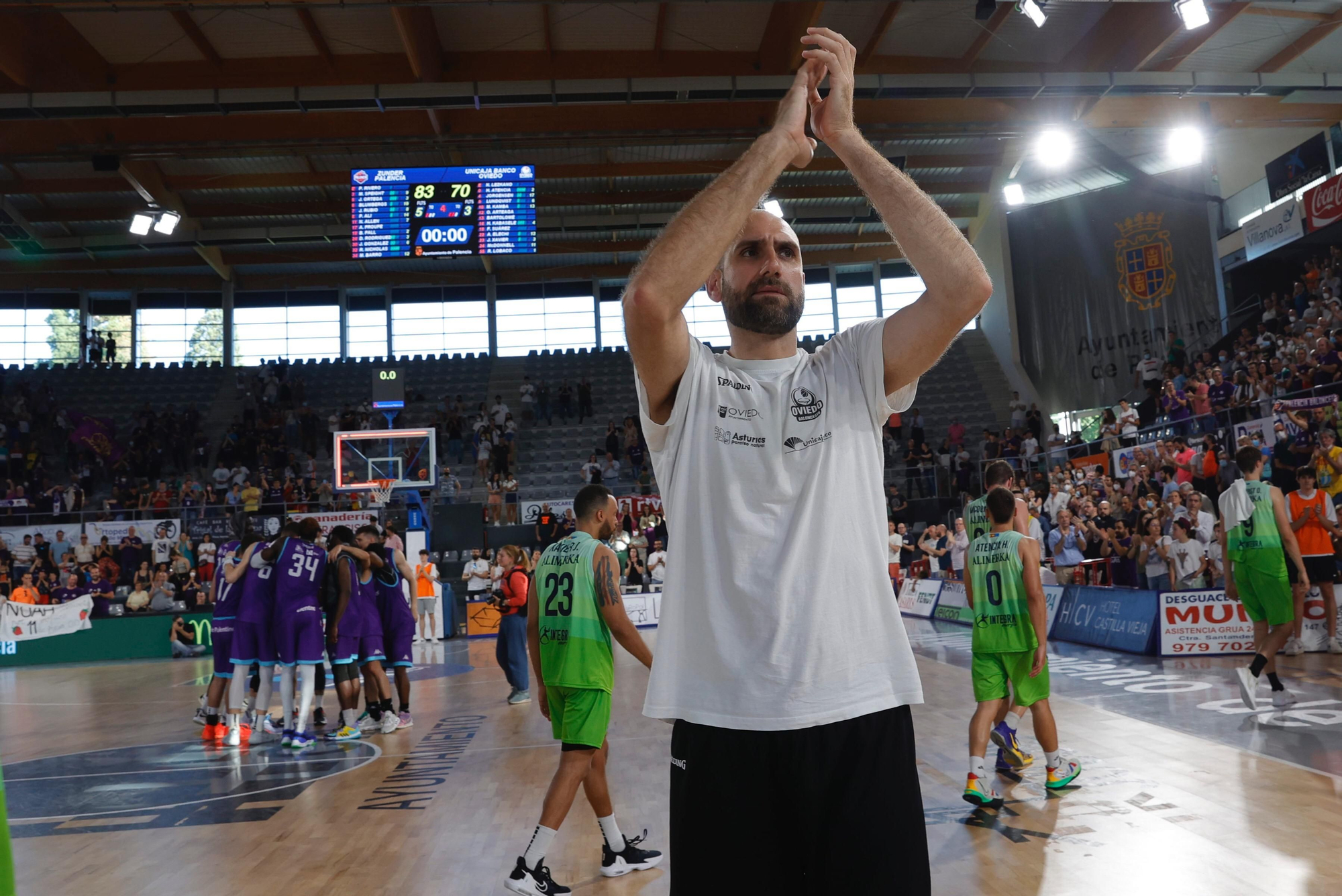 El Unicaja Banco Oviedo vuelve a perder en Palencia en el play-off de ascenso a la ACB