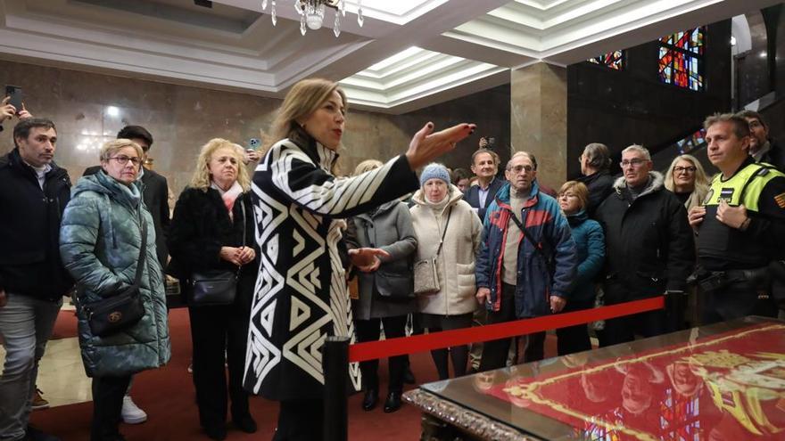 En imágenes | Visita guiada al Ayuntamiento de Zaragoza por San Valero