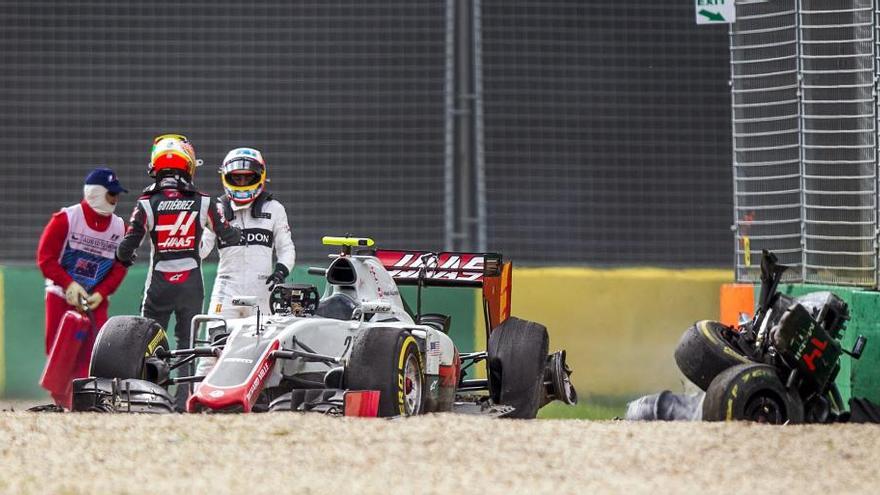 Aparatoso accidente de Fernando Alonso en Australia