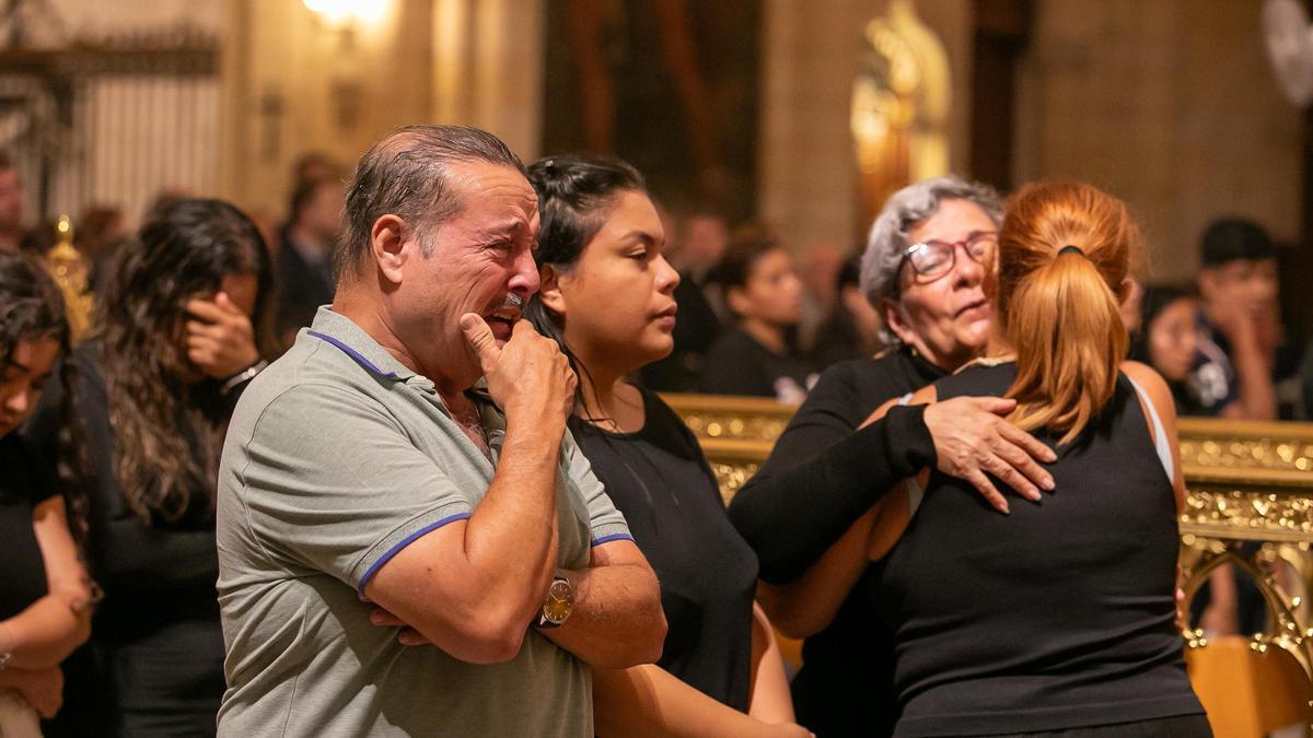 Funeral la Catedral de Murcia por las trece víctimas del incendio en las discotecas Atalayas