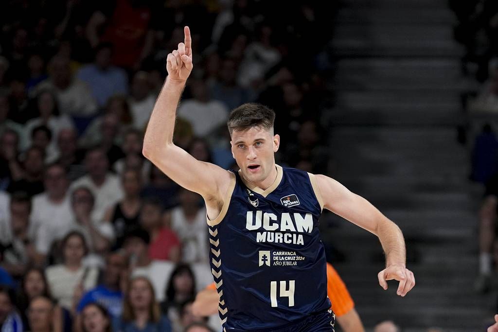 Las imágenes del Real Murcia-UCAM Murcia, primer partido de la final de la ACB