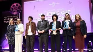 Las directoras de ‘Sorda’, Eva Libertad y Nuria Muñoz, Premio 8M de la Región de Murcia