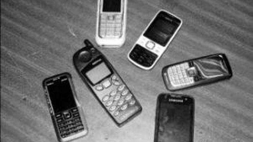 La telefonía móvil es el sector más reclamado y consultado en la OMIC