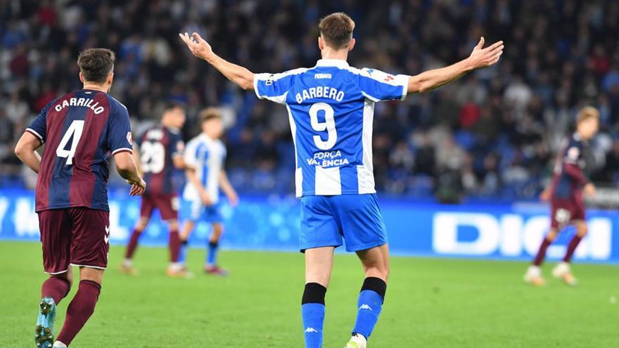 Cambia el viento en el Deportivo, se mantiene la esencia imperfecta